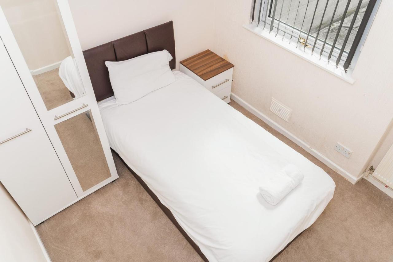 City Rooms In Stoke City エクステリア 写真