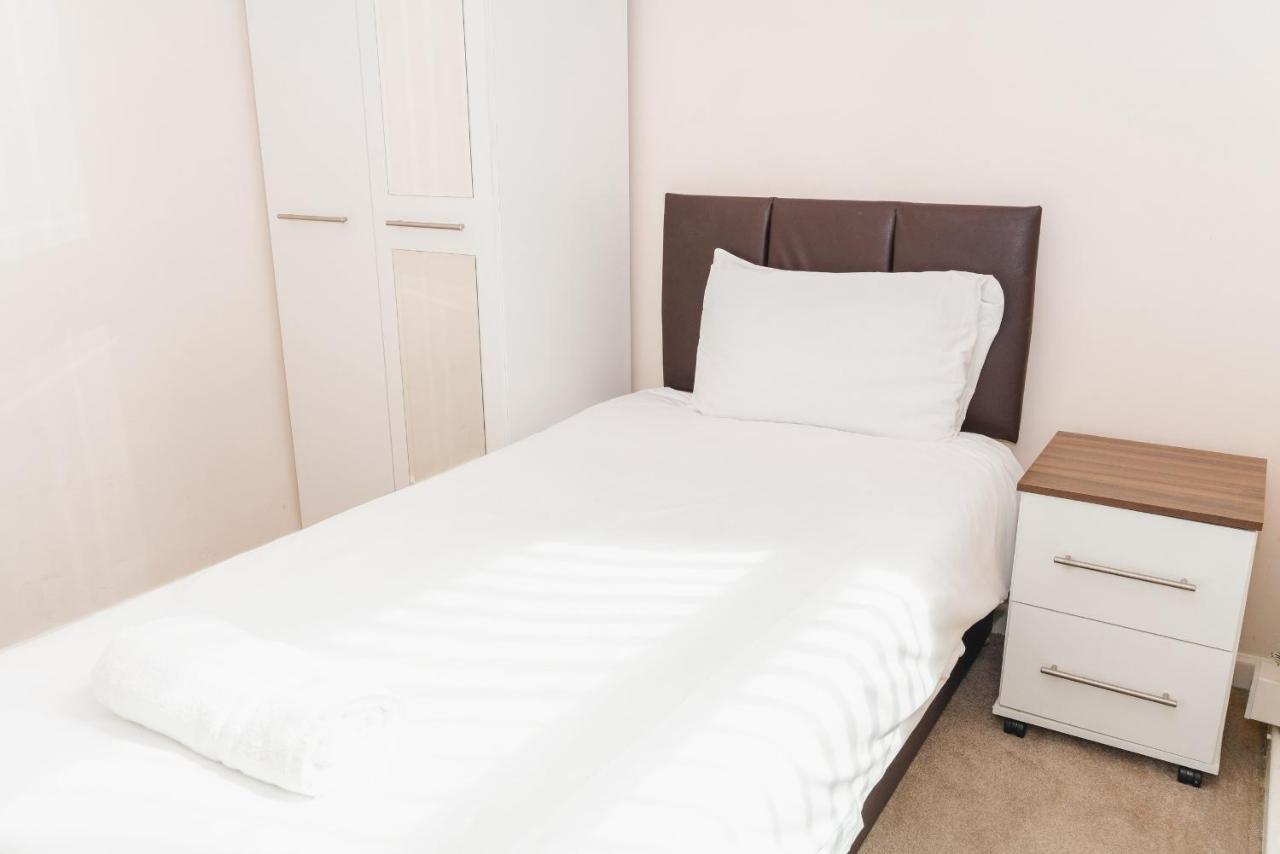 City Rooms In Stoke City エクステリア 写真
