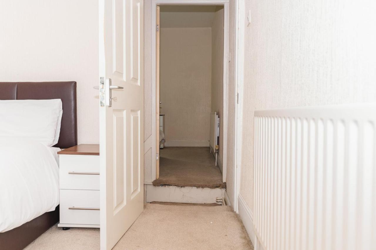 City Rooms In Stoke City エクステリア 写真